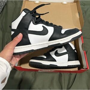 Nike Dunk High Panda